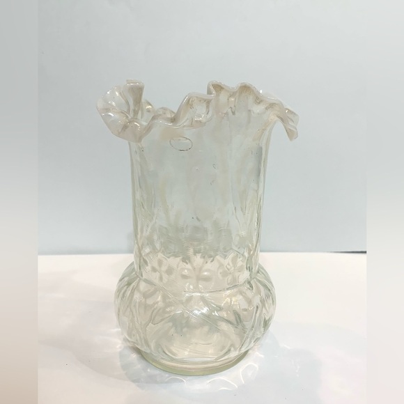 WHITE OPALESCENT GLASS VASE Northwood? Glass BROCADE (Spanish Lace) Ruffled - Picture 2 of 16